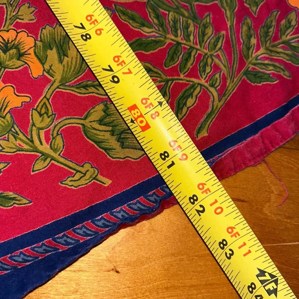 Vintage Williams Sonoma Provence Red Tablecloth Round 82” bees floral